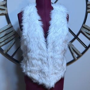 Me Jane White Faux Fur Vest